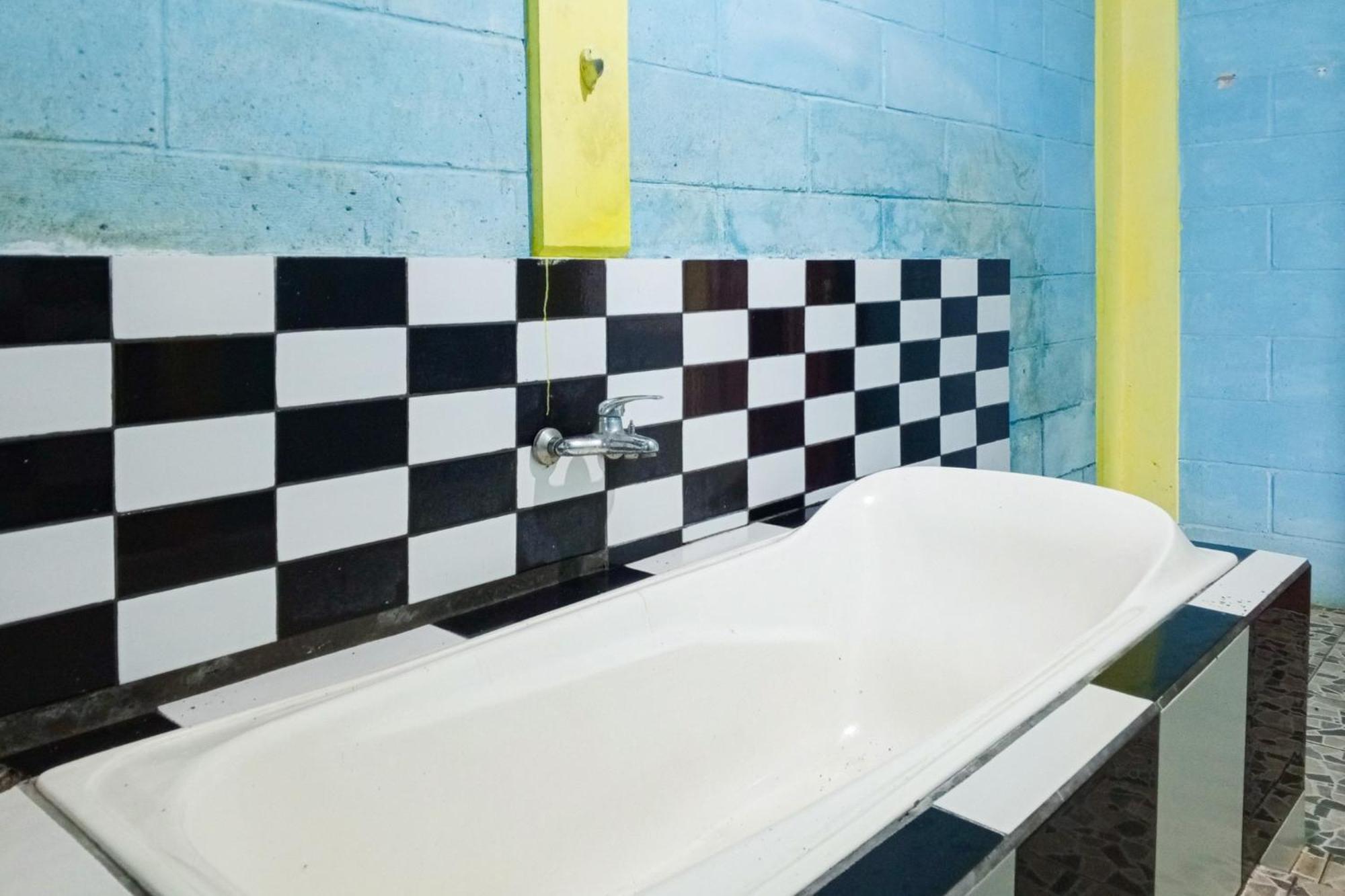 Villa Kampus Near Taman Safari Cisarua Puncak Redpartner Bogor Luaran gambar