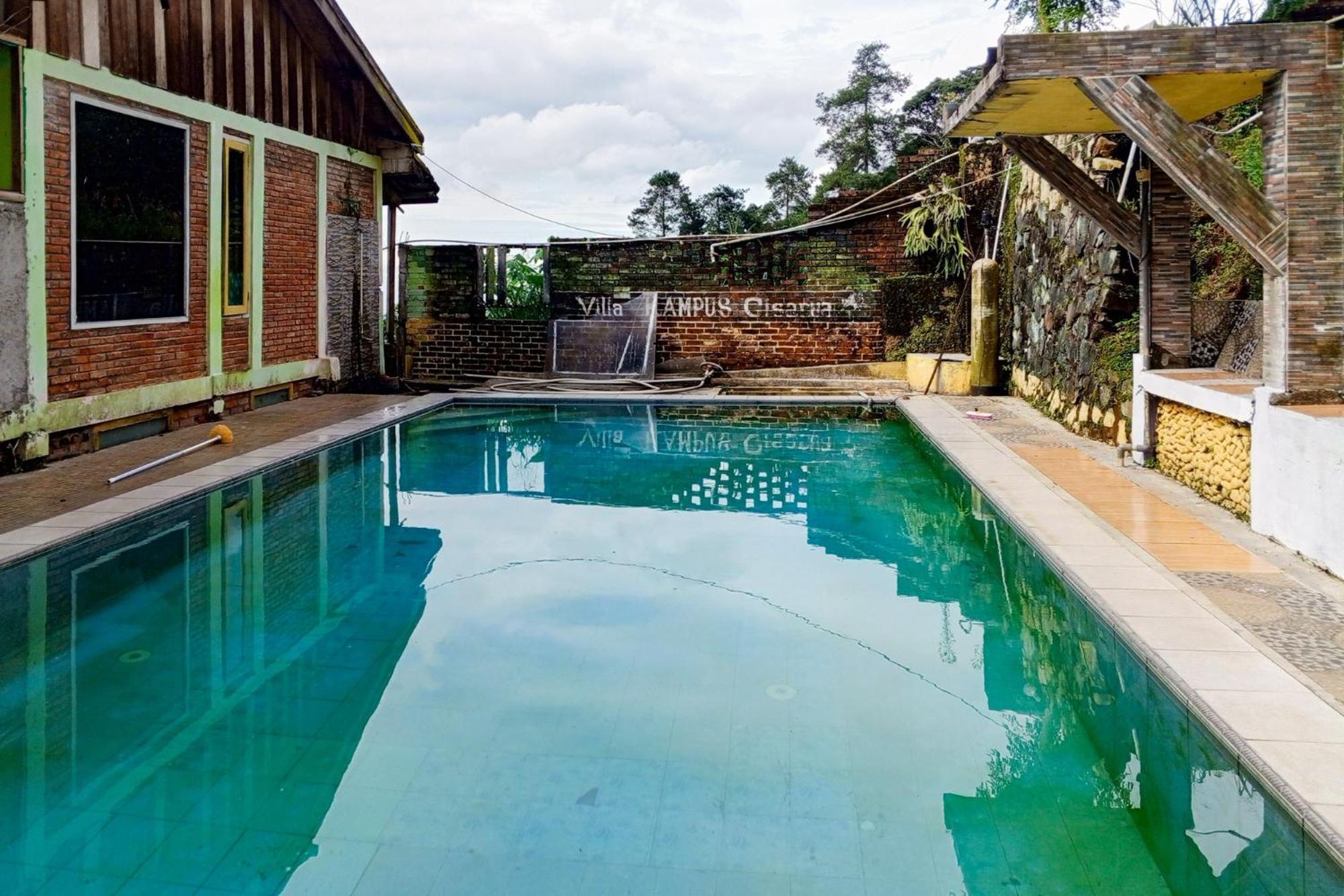 Villa Kampus Near Taman Safari Cisarua Puncak Redpartner Bogor Luaran gambar