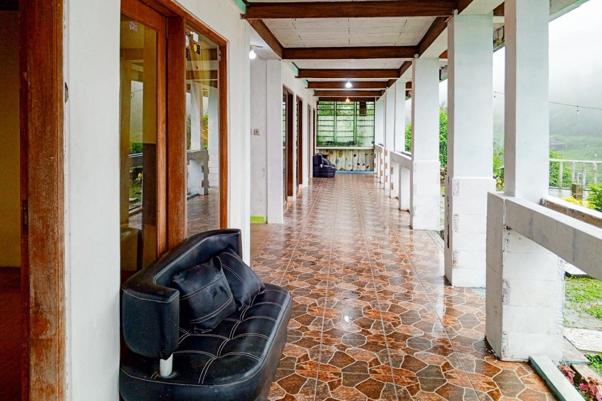 Villa Kampus Near Taman Safari Cisarua Puncak Redpartner Bogor Luaran gambar